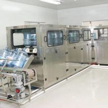 張家港市錦豐鎮(zhèn)三興盛爾滕飲料包裝機(jī)械廠